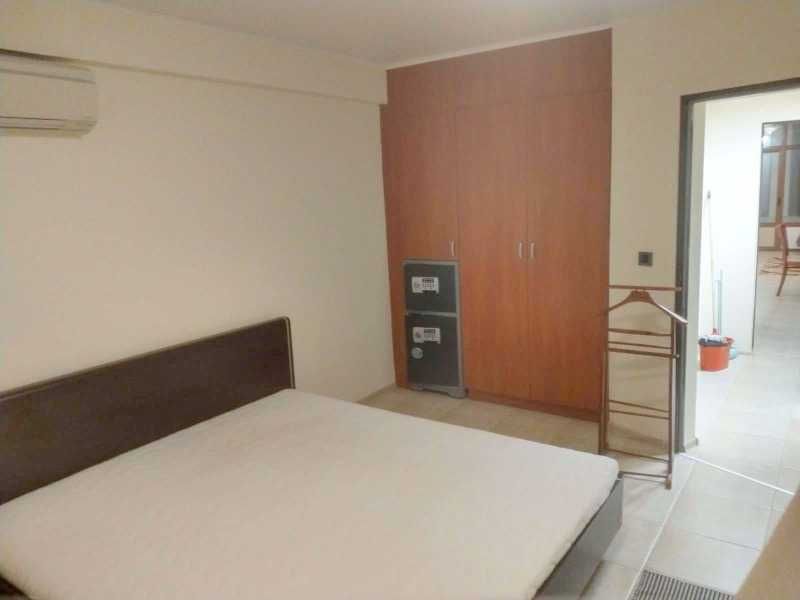 Дава се под наем Двустаен апартамент в Бургас, Център - 80 кв.м за 450 € - Снимка #6