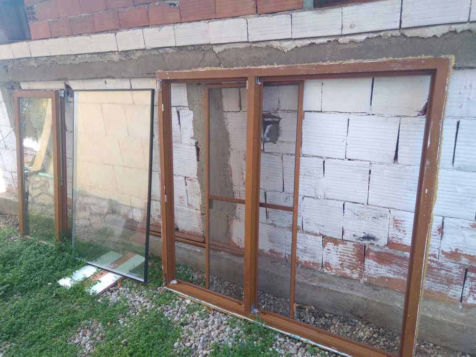 Дограма златен дъб