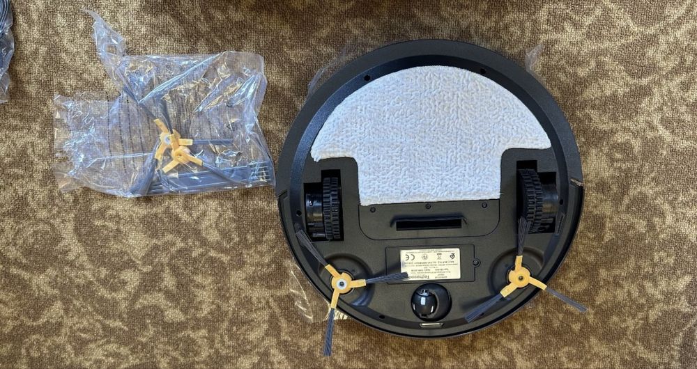 Прахосмукачка - робот Techwood