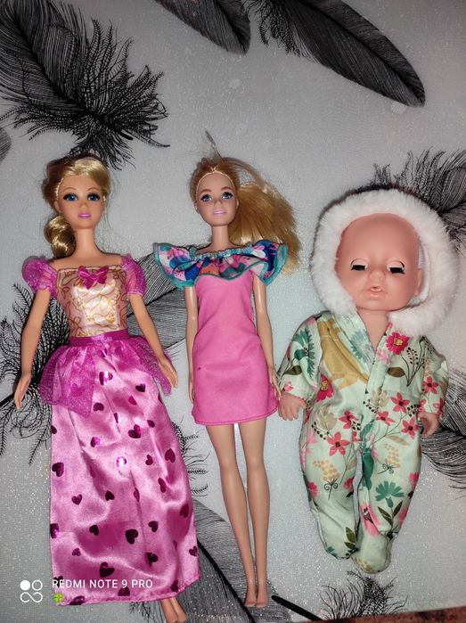 Лот от играчки за момиче - 20 лв.