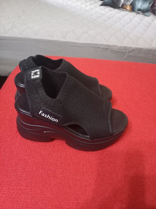 Дамски сандали,два чифта