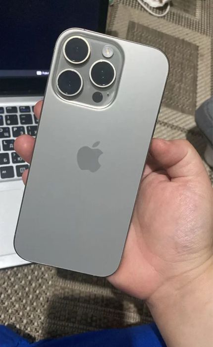 Айфон 16 про серый (titanium)