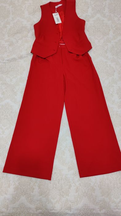 Костюм женский,новый