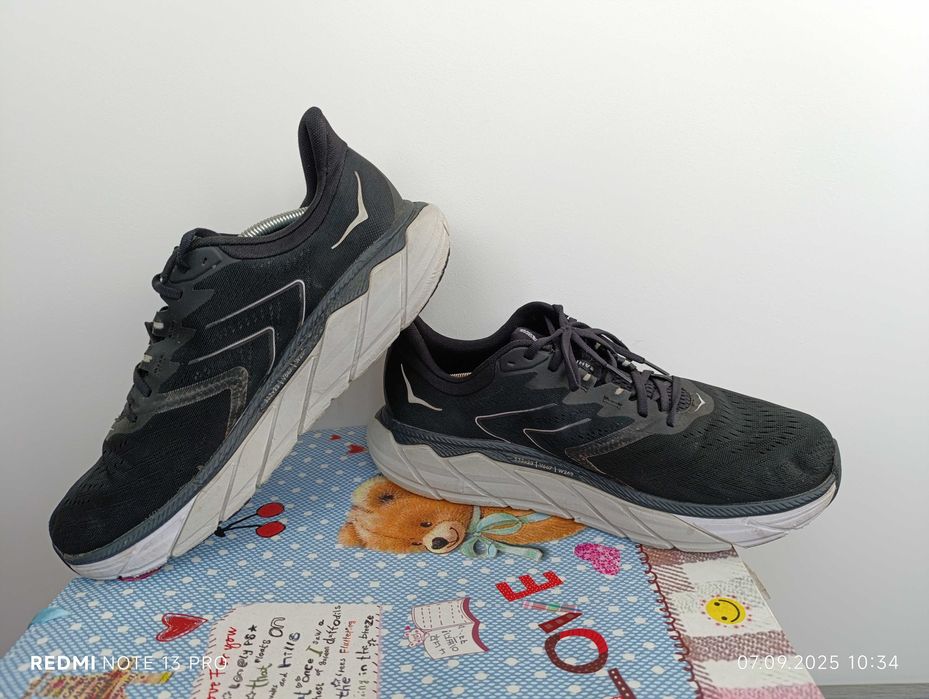 ''Hoka One One Arahi 5 Wide''оригинални маратонки 47 номер