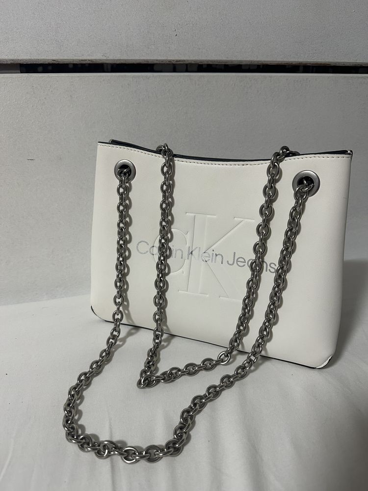 чанта Calvin Klein Jeans