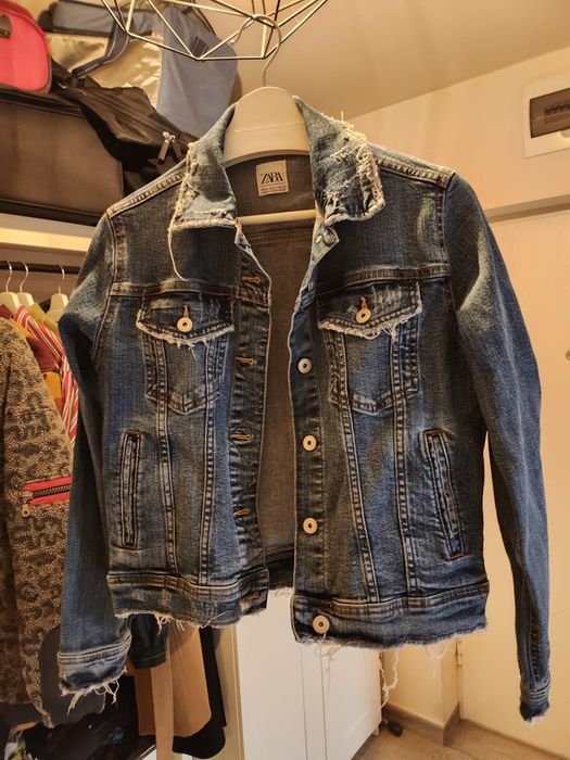 Jacheta din denim Zara