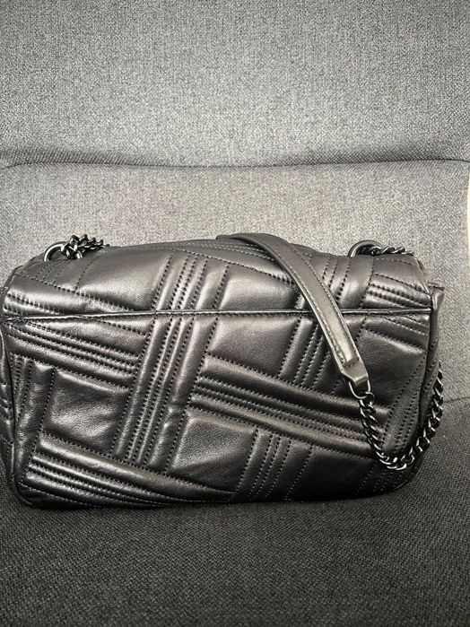 Дамска чанта DKNY