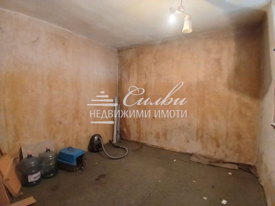 Продава се Двустаен апартамент в Шумен, Добруджански - 64 кв.м за 1315 €/кв.м - Снимка #3