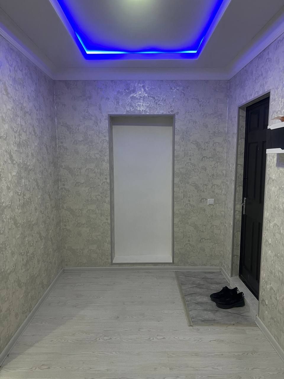 Яшнабадский р-н, Куйлюк центр 2х комнатная квартира 2/1/9, 67м².
