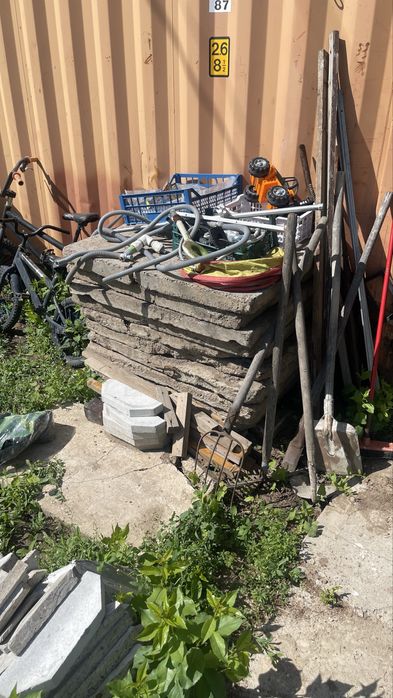 Продам плиты тратурные  бу.