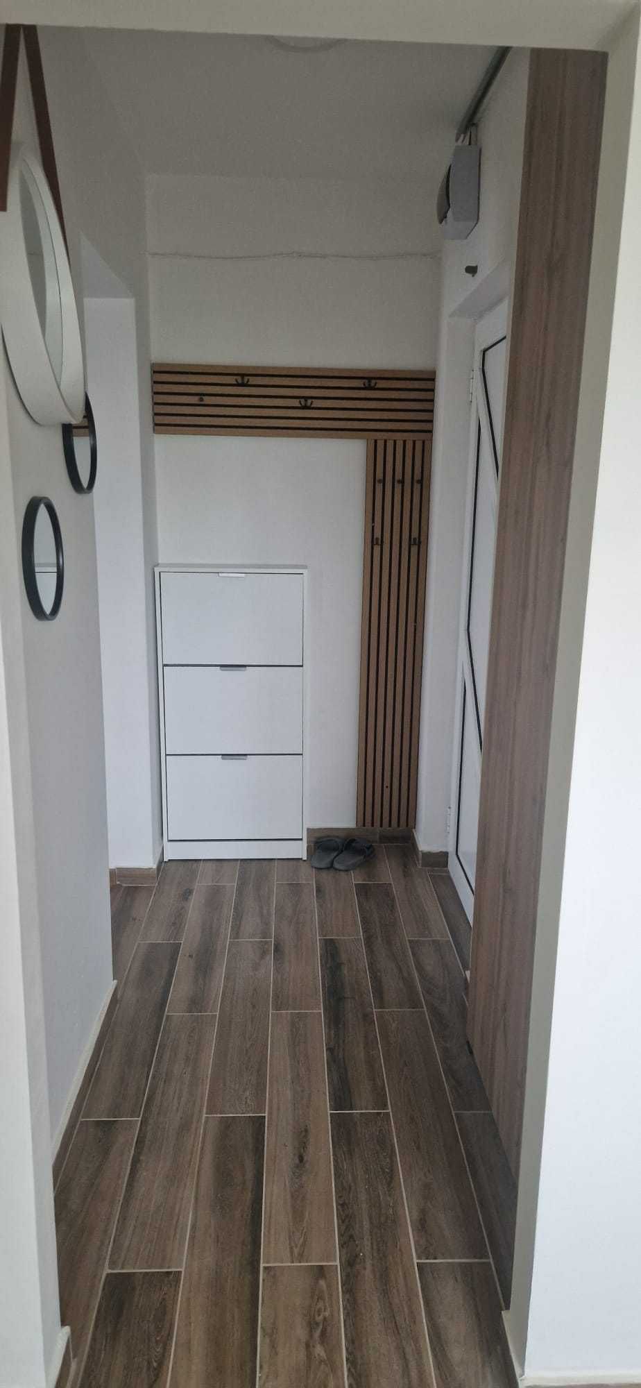 Inchiriez apartament cu 3 camere Satu Mare