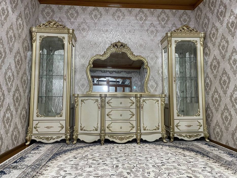 Шохона мехмонхонангиз учун, Шохона пенал камотларимиз.