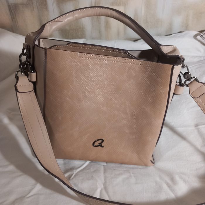 Дамска чанта купена от Гърция