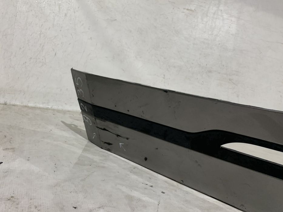 Bara spate Range Rover Velar L560, 2018, 2019, 2020, 2021, 2022, cod origine OE J8A2-17D781ABW.