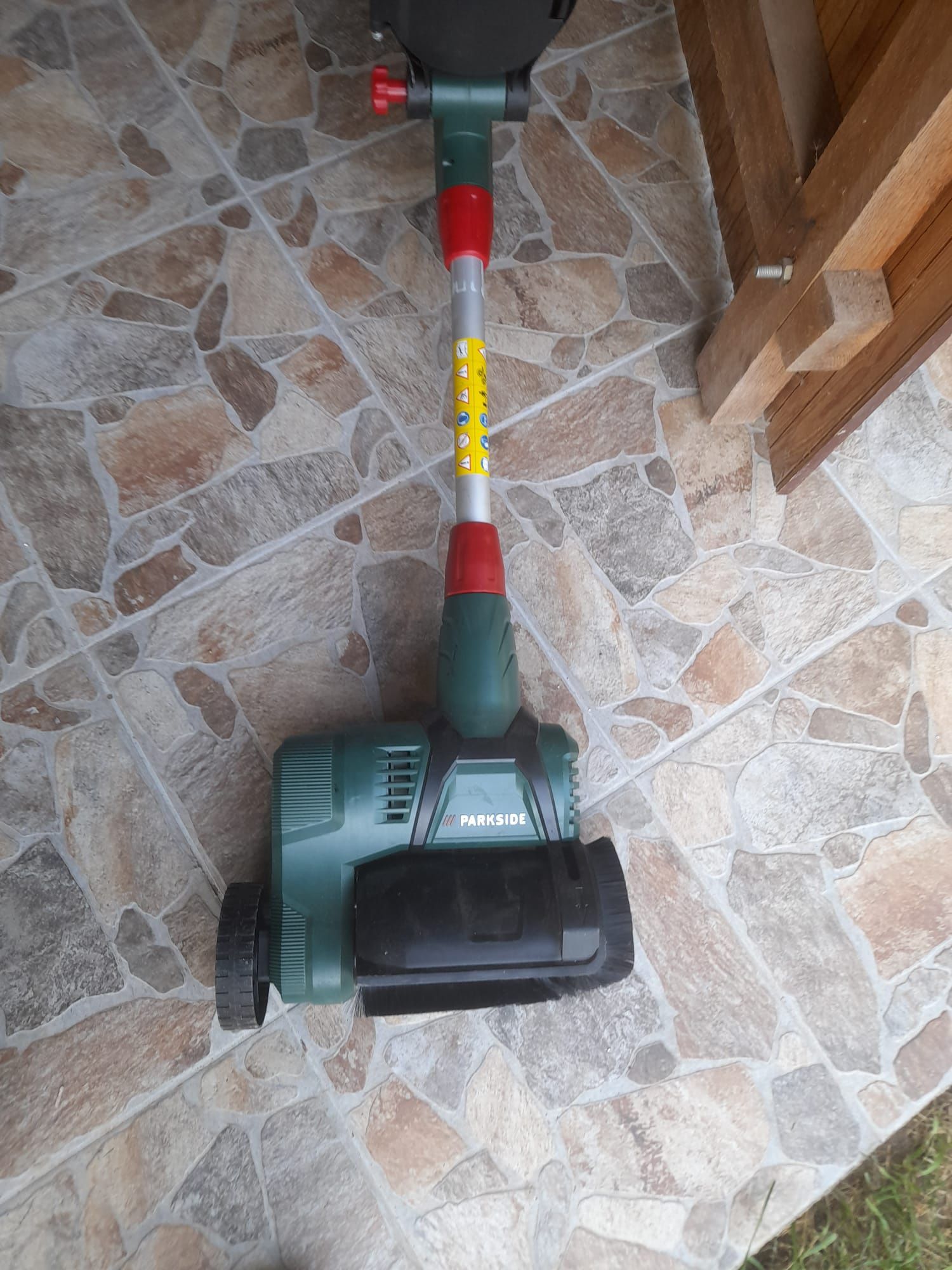Aparat de spălat pavaje