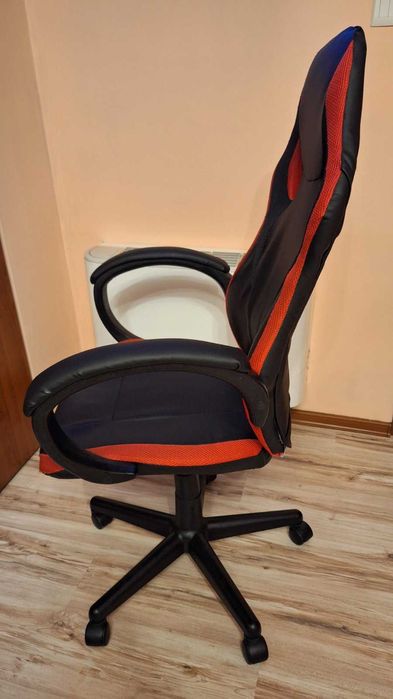 Геймърски стол Гейминг стол Кожен стол Компютърен стол Офис стол