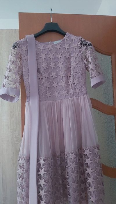 Vand rochie în stare foarte bună