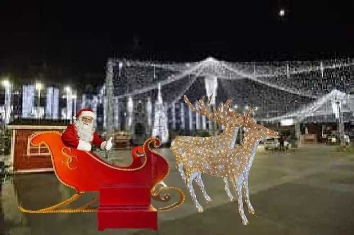 Sanie luminoasa cu reni de exterior, iluminat festiv, figurina Craciun