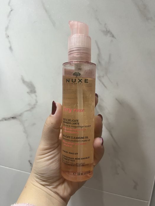 Олио за премахване на грим Nuxe