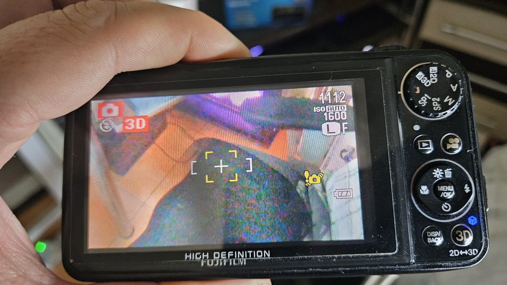 Aparat foto 3d Fujifilm W3 la cutie 2 baterii charger