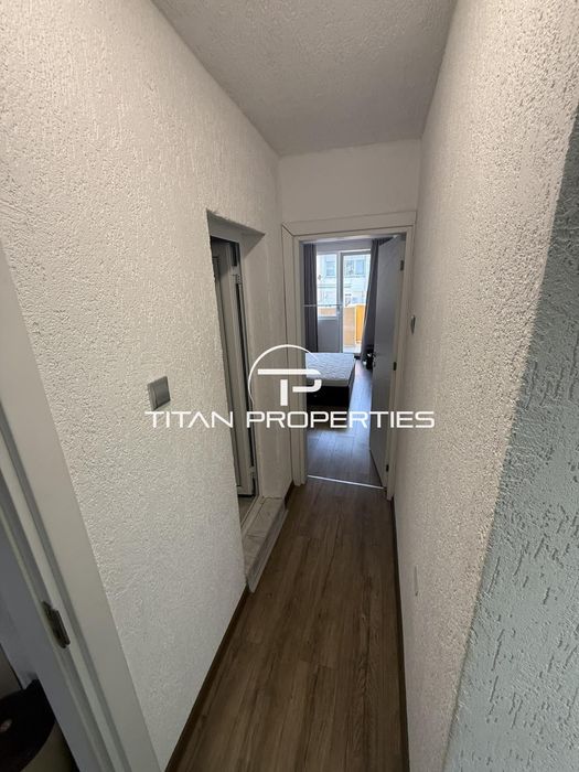 Дава се под наем Двустаен апартамент в Бургас, Възраждане - 53 кв.м за 459 € - Снимка #2