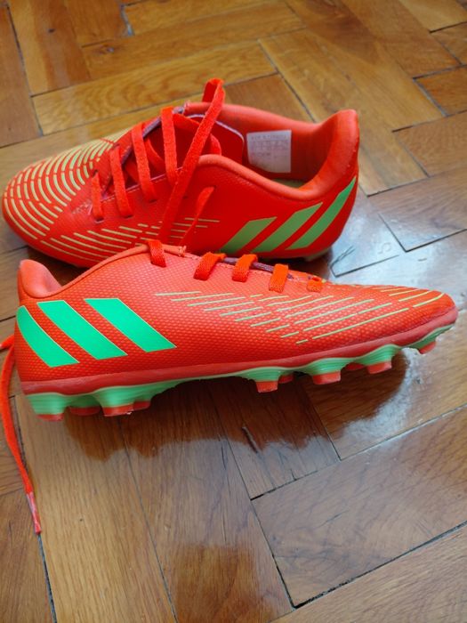 Бутонки Adidas Predator