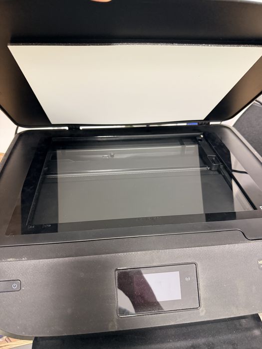 Imprimanta multifunctionala wireless HP Deskjet Ink Advantage 5575