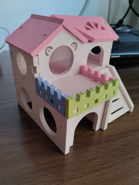 Домик и качеля для хомяка