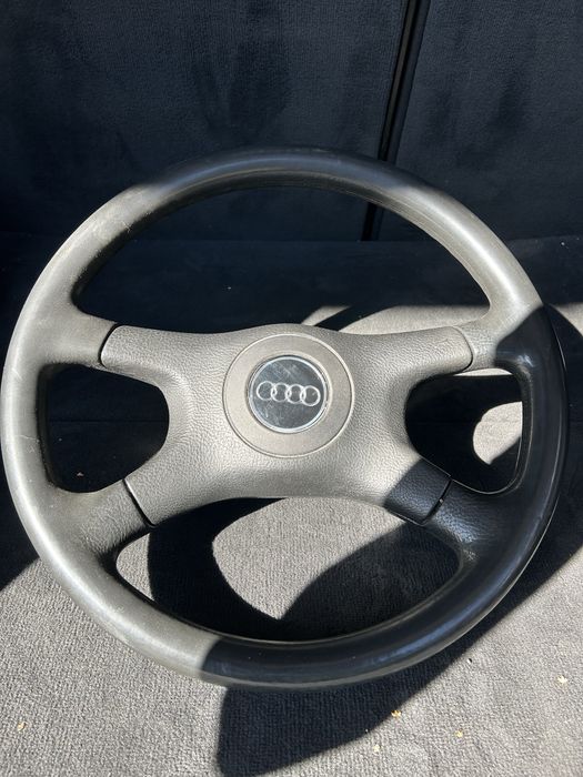 Волан за Audi 80