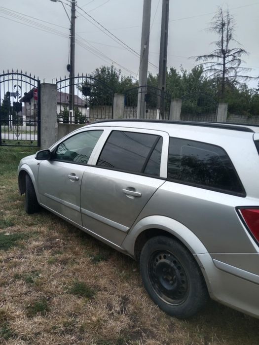 Vând Opel astra H