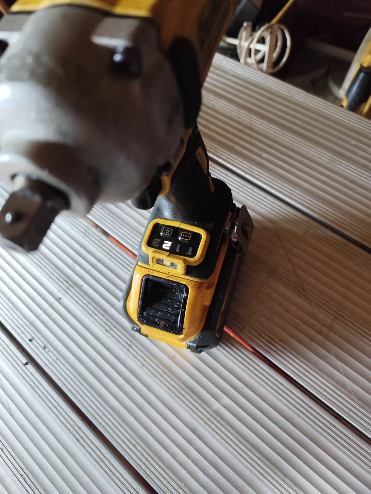 Impact dewalt șuruburi