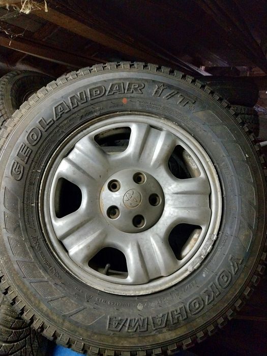 235/70/16 Yokohama Зимни гуми