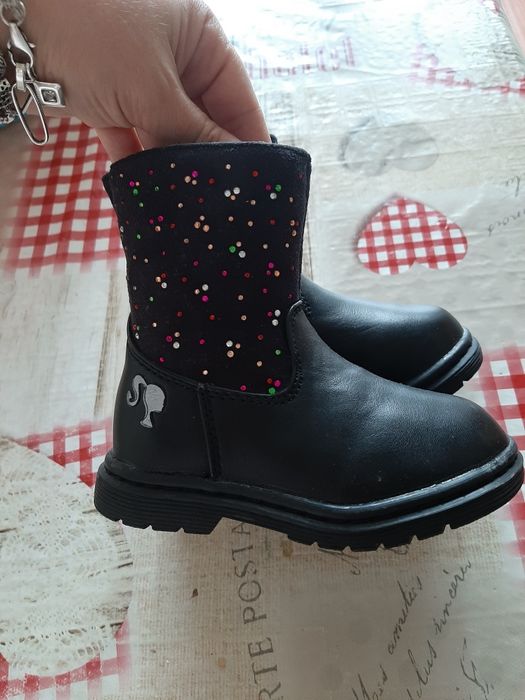 Чисто нови ботушки 22н. Barbie