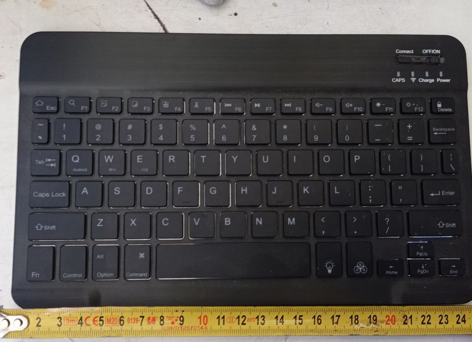 Tastatura fara fir bluetooth