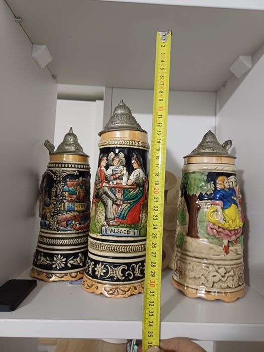 Halbe ceramice in relief