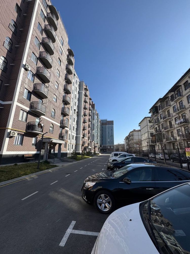 Метро Алмаз Кадишва  базар