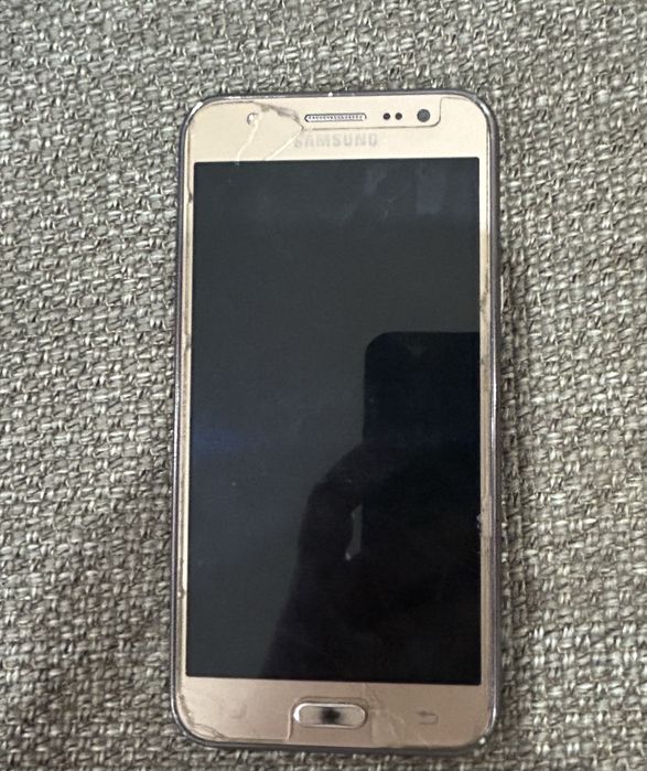 Продам телефон самсунг