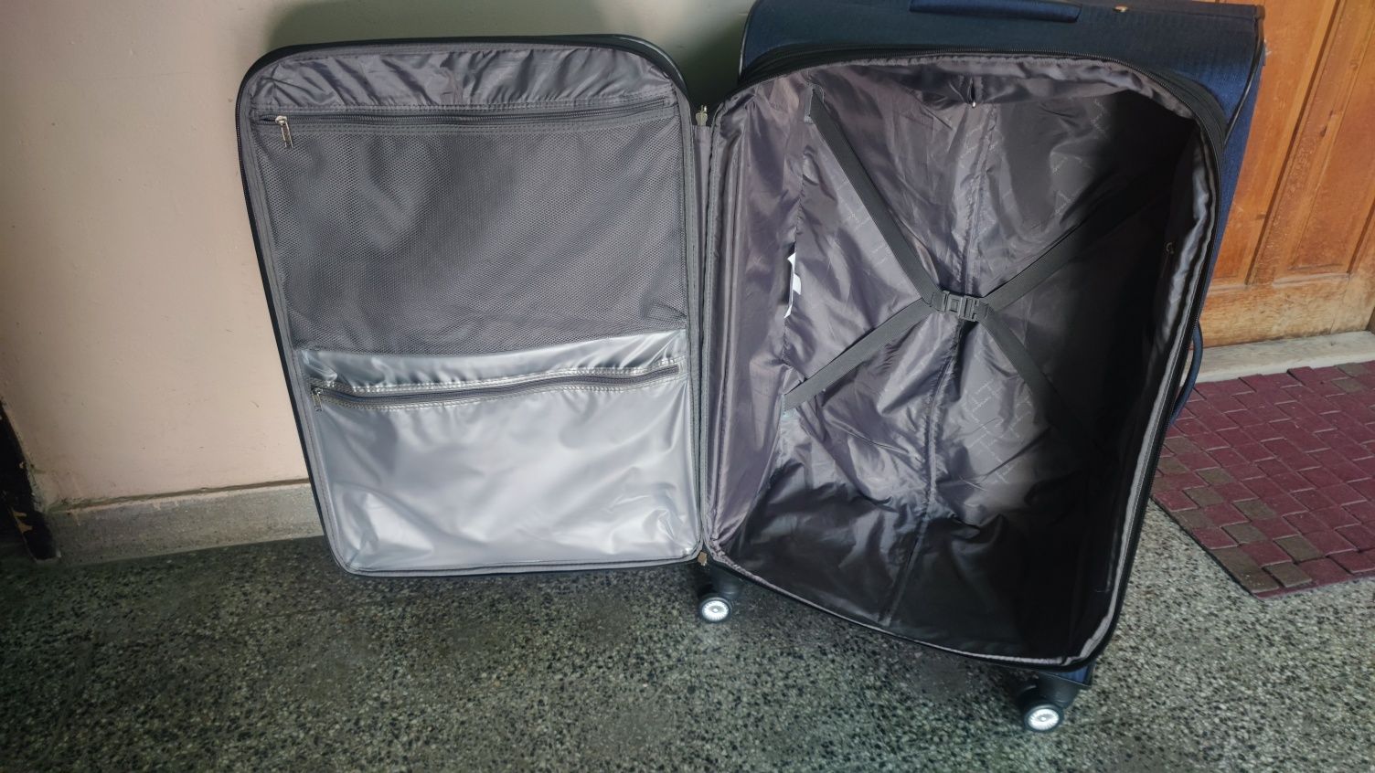 Голям куфар SAMSONITE