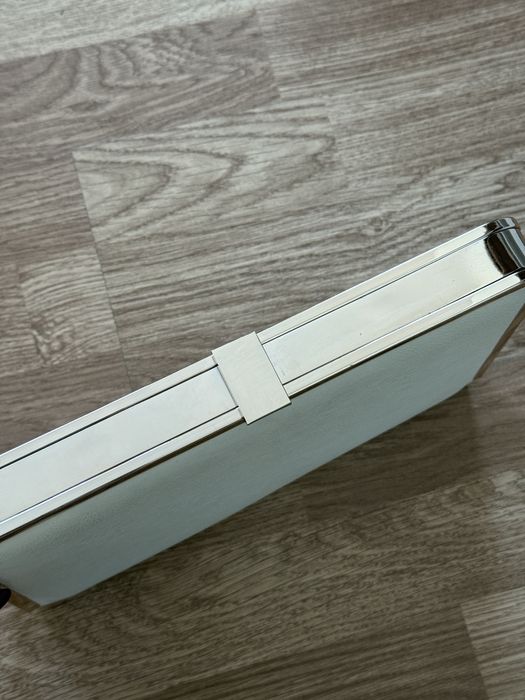 Бежова дамска чанта/клъч