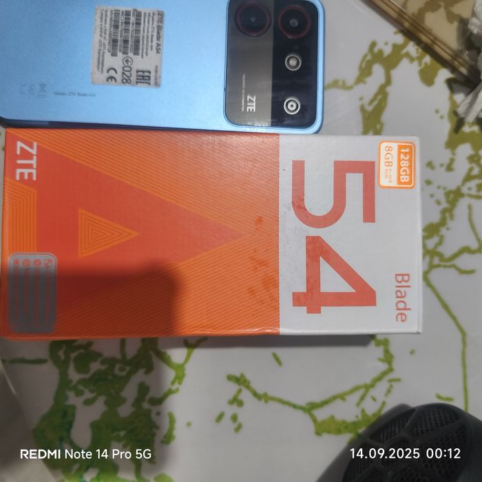 Продам телефон ZTE