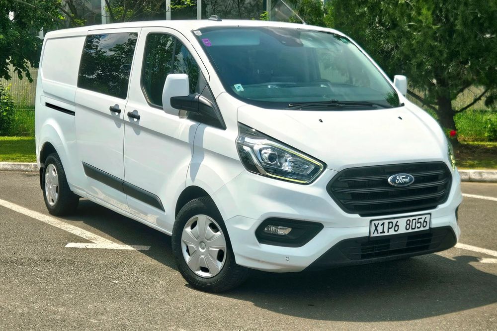 Ford Transit Custom automat..170cp..5 locuri..lung