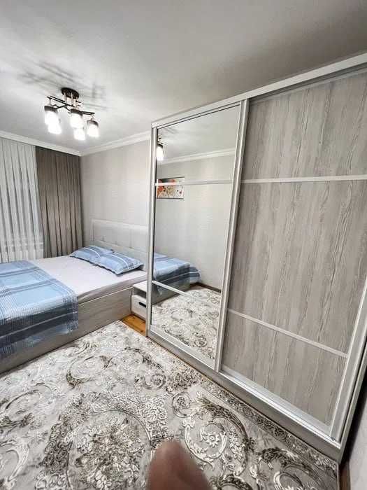 Сдаётся квартира ТЦ Парус 2-ком/2/5 ро-н Чиланзар-7 кв 101*