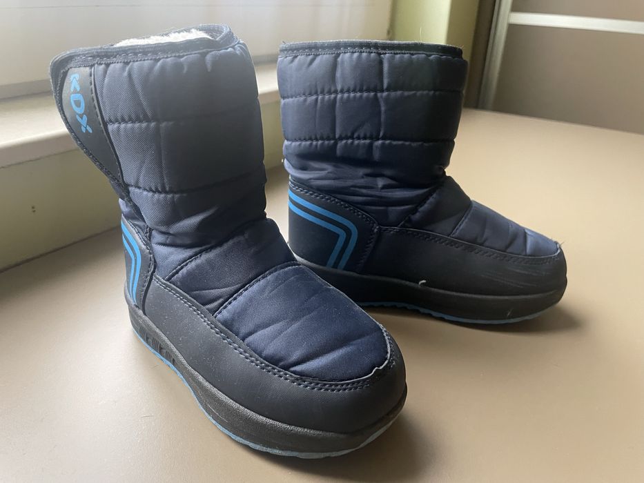 Зимни детски обувки боти