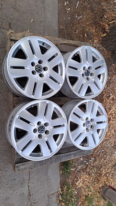 16" 5Х100мм VW 5X100 Джанти с гуми 205 45 16 - Polo, Lupo (Golf)