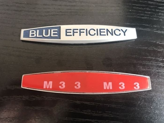 Emblema Mercedes Blue Efficiency metal aripi