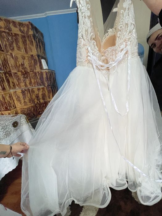 Vand rochie de mireasa