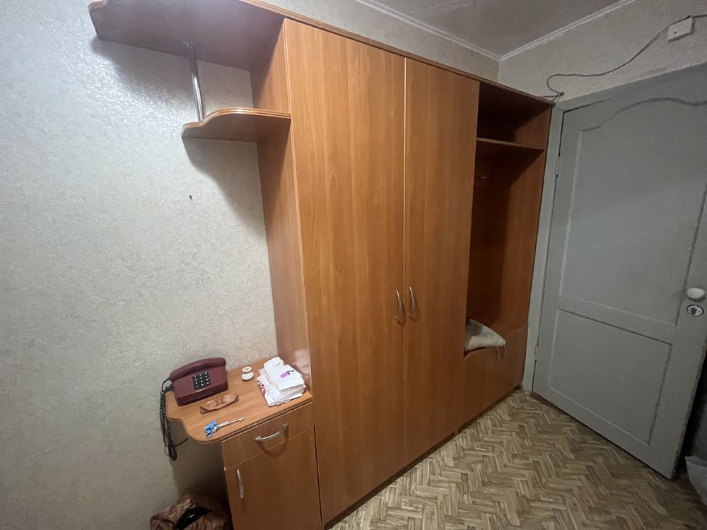 Шкаф на коридор.