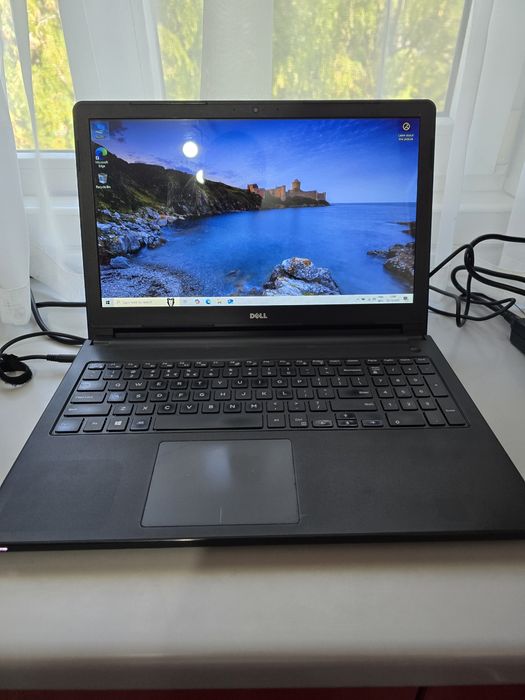 Laptop Dell model P51F i5
