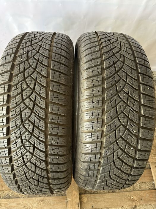 215/55/17 GoodYear dot22