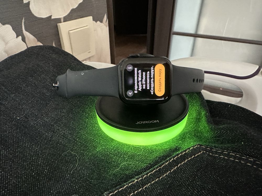 Смарт часы Apple Watch SE